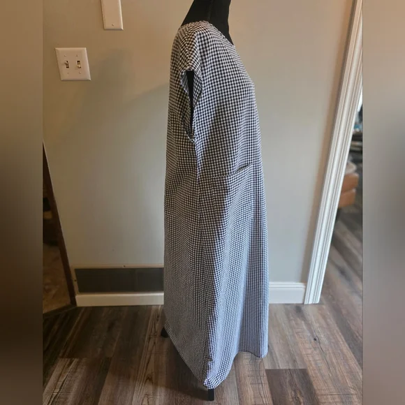 Emery Rose Classic Black & White Gingham Maxi Dress - Picture 2 of 7